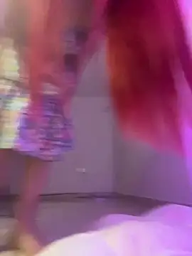 EmillieX online show from November 18, 2025, 12:15 am