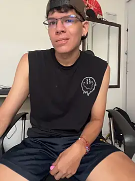 Snapshot of jakob_hbr chatting on May 6, 2026, 4:11 pm jakob hbr online show from May 6, 2026, 4:11 pm