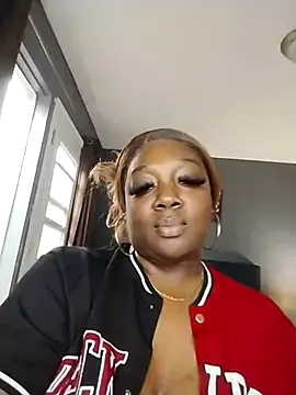 BiancaClarkson online show from November 3, 2025, 5:16 pm