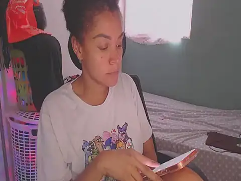 shayna cute online show from June 18, 2026, 9:53 pm