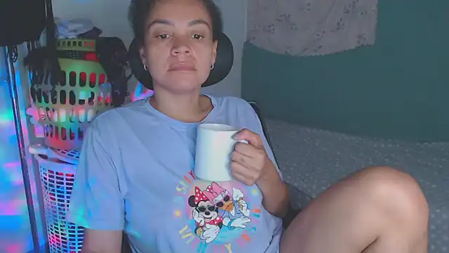 Snapshot of shayna_cute chatting on June 30, 2026, 12:54 am shayna cute online show from June 30, 2026, 12:54 am