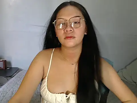 Snapshot of hotsexyreb chatting on February 9, 2026, 4:10 am hotsexyreb online show from February 9, 2026, 4:10 am