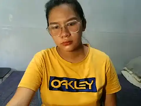 Snapshot of hotsexyreb chatting on February 15, 2026, 3:29 am hotsexyreb online show from February 15, 2026, 3:29 am