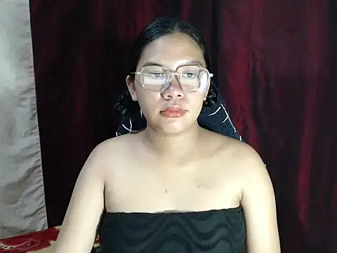 Snapshot of hotsexyreb chatting on March 12, 2026, 2:06 am hotsexyreb online show from March 12, 2026, 2:06 am