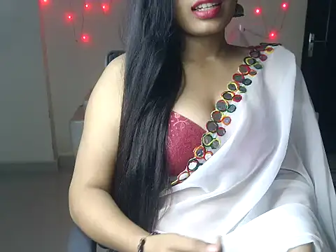 Snapshot of Sanvi_68 chatting on November 3, 2025, 7:24 am Sanvi 68 online show from November 3, 2025, 7:24 am