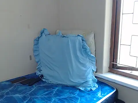 SexyLipss  online show from February 18, 2026, 12:23 pm