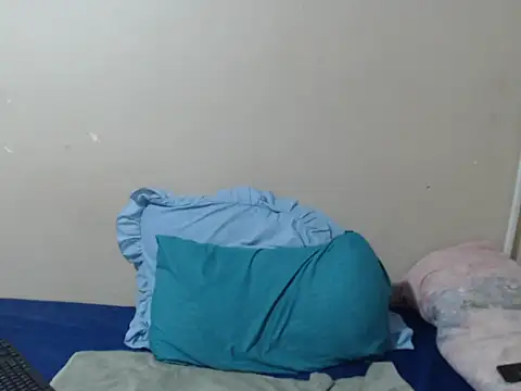 SexyLipss  online show from April 26, 2026, 1:47 am