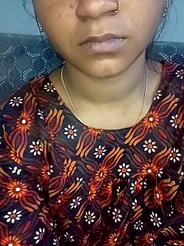 Snapshot of Neha533 chatting on February 28, 2026, 11:26 pm Neha533 online show from February 28, 2026, 11:26 pm