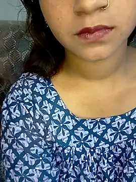 Neha533 online show from May 4, 2026, 7:06 pm