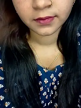 Snapshot of Neha533 chatting on February 5, 2026, 9:32 pm Neha533 online show from February 5, 2026, 9:32 pm