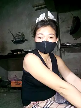 Snapshot of Mami_xxx chatting on December 14, 2025, 11:38 am Mami xxx online show from December 14, 2025, 11:38 am