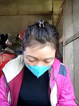 Snapshot of Mami_xxx chatting on December 1, 2025, 2:01 am Mami xxx online show from December 1, 2025, 2:01 am