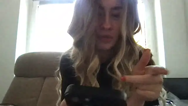 Snapshot of Ameliiya chatting on February 20, 2026, 3:14 pm Ameliiya online show from February 20, 2026, 3:14 pm