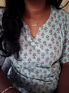 hyd couple7878 online show from November 7, 2025, 3:44 am