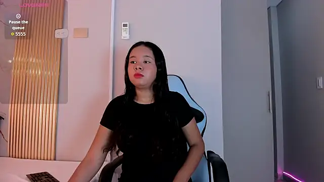 angie harmony online show from February 4, 2026, 12:11 pm