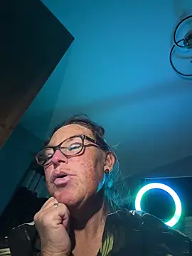 Angel-LinaX online show from March 6, 2026, 11:33 pm