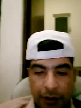 Snapshot of Yerackhip chatting on November 25, 2025, 10:15 am Yerackhip online show from November 25, 2025, 10:15 am