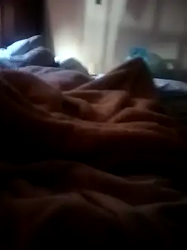 Snapshot of Yerackhip chatting on February 15, 2026, 10:09 pm Yerackhip online show from February 15, 2026, 10:09 pm