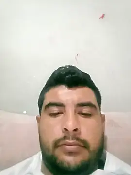 Snapshot of Yerackhip chatting on January 17, 2026, 7:45 am Yerackhip online show from January 17, 2026, 7:45 am