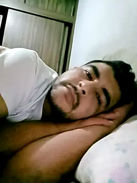 Snapshot of Yerackhip chatting on January 15, 2026, 4:16 am Yerackhip online show from January 15, 2026, 4:16 am