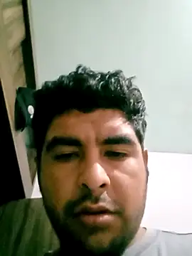 Snapshot of Yerackhip chatting on December 16, 2025, 5:28 pm Yerackhip online show from December 16, 2025, 5:28 pm