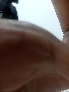 Aarti909090 online show from March 15, 2026, 5:20 pm