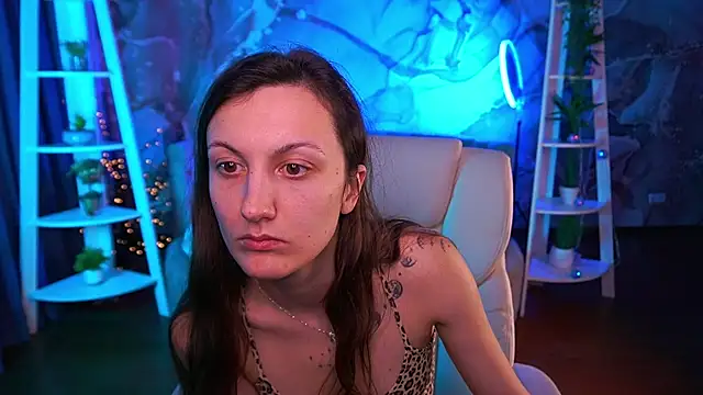 ZafiraMoonn online show from March 17, 2026, 2:09 pm