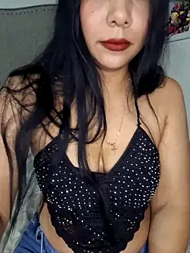 Snapshot of pink_black1 chatting on November 7, 2025, 8:35 pm pink black1 online show from November 7, 2025, 8:35 pm