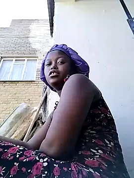 SweetSavage18 online show from March 11, 2026, 9:03 am