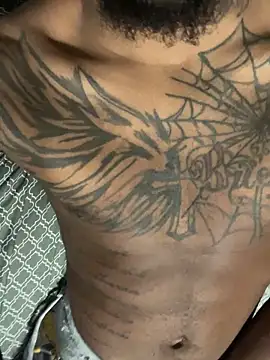 Snapshot of youngbull_dada chatting on December 19, 2025, 10:23 pm youngbull dada online show from December 19, 2025, 10:23 pm