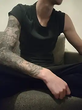 DeepSecret0 online show from November 13, 2025, 4:00 pm