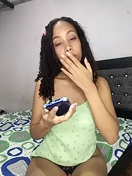 Snapshot of Ari_1217 chatting on November 7, 2025, 12:59 am Ari 1217 online show from November 7, 2025, 12:59 am