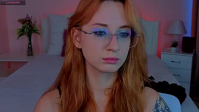 Snapshot of WICKEDEMBER chatting on June 30, 2026, 1:38 am WICKEDEMBER online show from June 30, 2026, 1:38 am