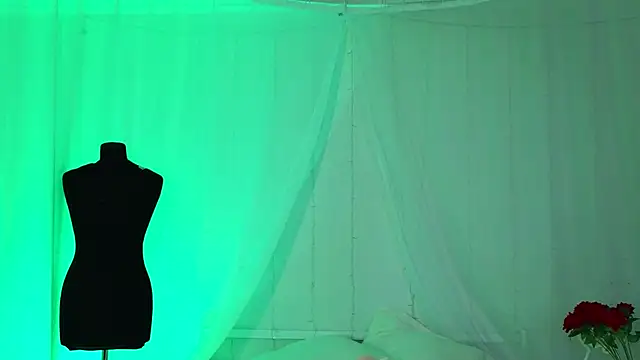 Snapshot of WICKEDEMBER chatting on November 7, 2025, 2:49 am WICKEDEMBER online show from November 7, 2025, 2:49 am