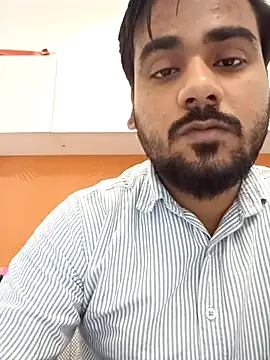 naughtyboyjii online show from December 3, 2025, 7:52 am