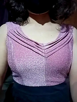 LenaLy2k online show from November 13, 2025, 11:19 pm