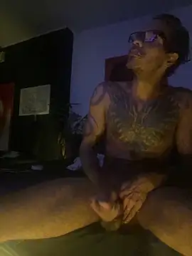 Antoniobiague online show from April 9, 2026, 12:12 am