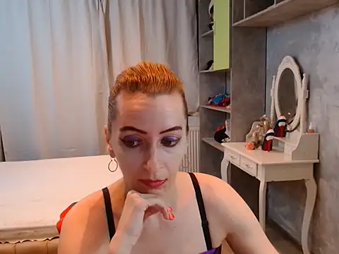 AnneDevrim online show from November 29, 2025, 6:46 am