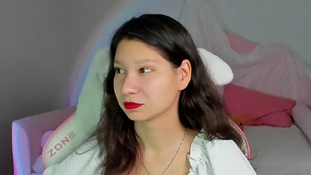 Snapshot of SaraDenars chatting on November 27, 2025, 5:19 am SaraDenars online show from November 27, 2025, 5:19 am