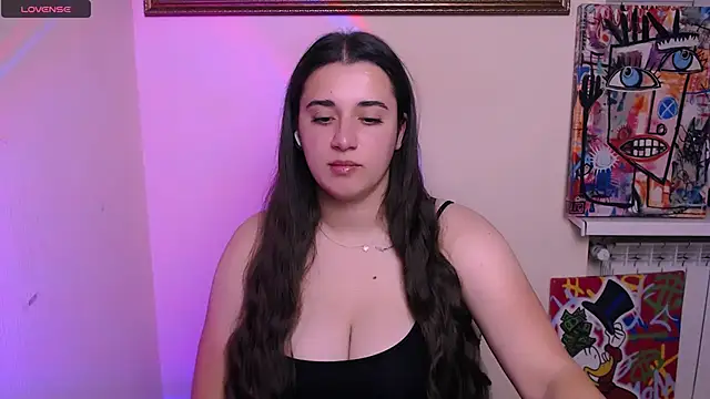 Snapshot of AlinaDoll_ chatting on June 18, 2026, 7:18 am AlinaDoll online show from June 18, 2026, 7:18 am