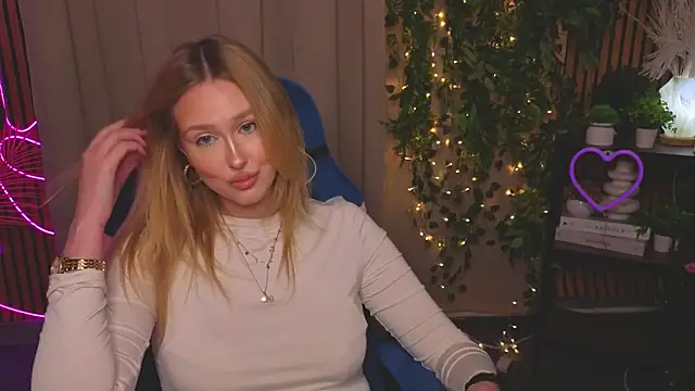 VickieHubbard online show from December 18, 2025, 10:30 am