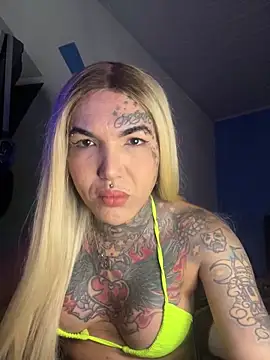 euscarlethotgirl online show from November 16, 2025, 8:57 pm