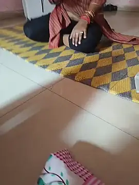 Lailamajnu1996 online show from February 20, 2026, 7:43 am