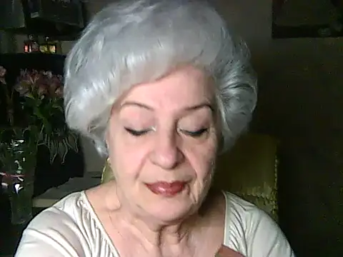 Snapshot of ValeriaKroww chatting on May 13, 2026, 7:21 pm ValeriaKroww online show from May 13, 2026, 7:21 pm