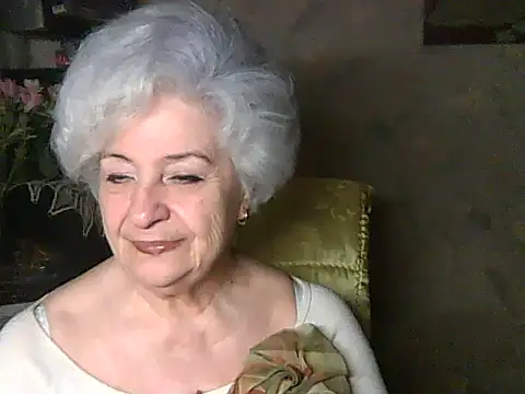 ValeriaKroww online show from May 4, 2026, 5:49 pm