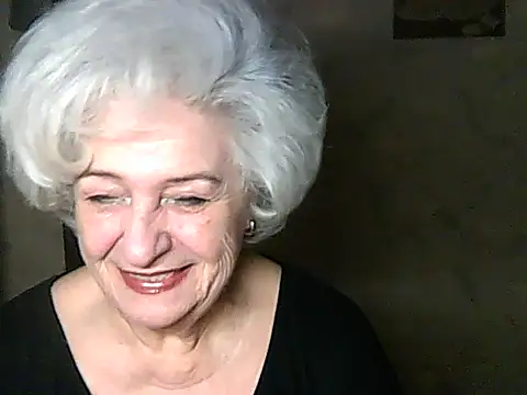 ValeriaKroww online show from November 28, 2025, 6:30 pm