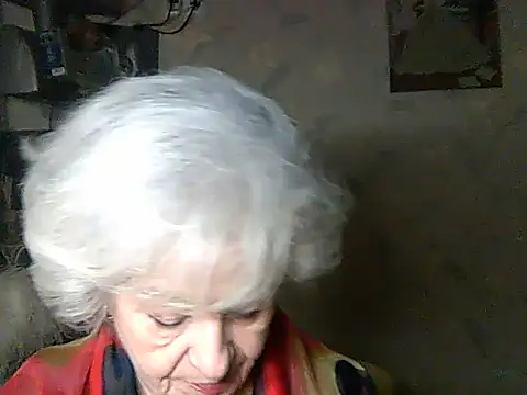 ValeriaKroww online show from December 18, 2025, 8:01 pm