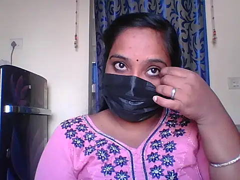 Mathi cam online show from March 12, 2026, 9:35 am