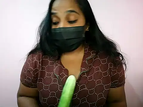 Mathi cam online show from June 18, 2026, 4:12 pm