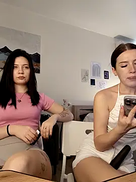 MelissaPinkiss online show from February 22, 2026, 11:23 am